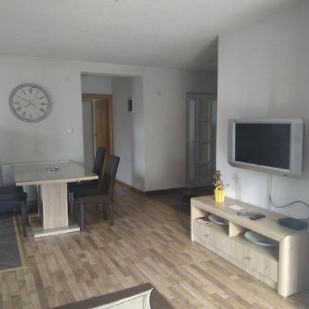 Apartman Royal Apartment Зеница Екстериор снимка