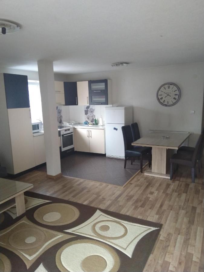 Apartman Royal Apartment Зеница Екстериор снимка