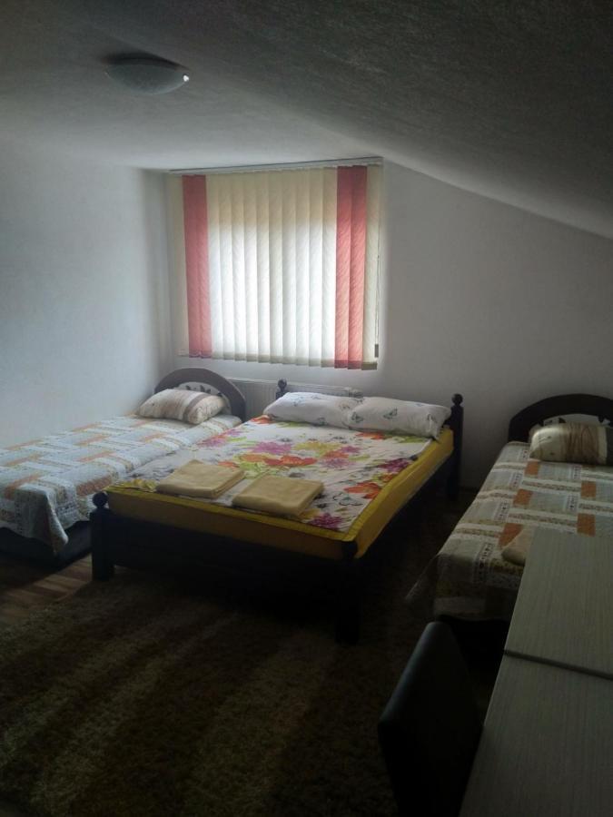 Apartman Royal Apartment Зеница Екстериор снимка