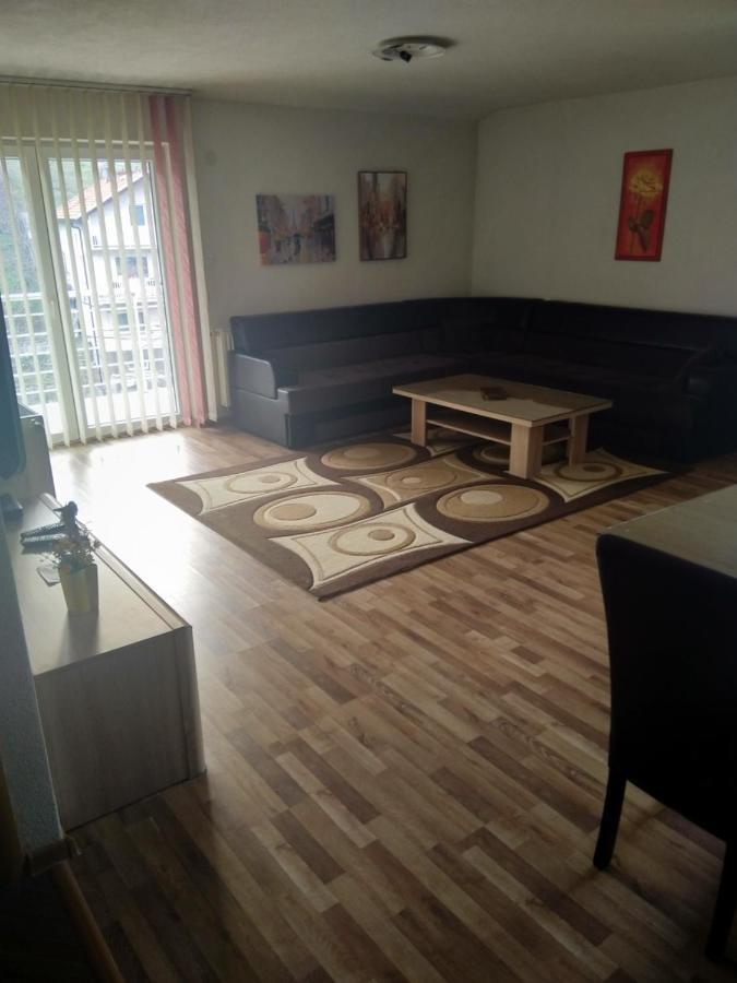 Apartman Royal Apartment Зеница Екстериор снимка